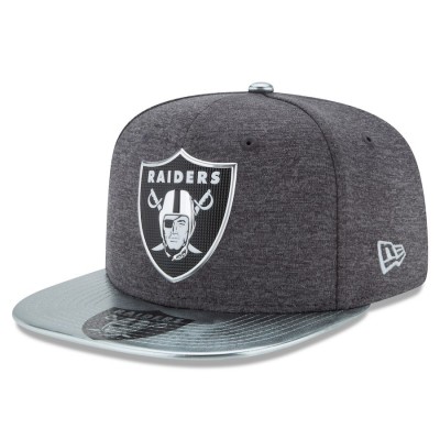 Men's Oakland Raiders New Era Graphite NFL Spotlight Original Fit 9FIFTY Snapback Adjustable Hat 2646721